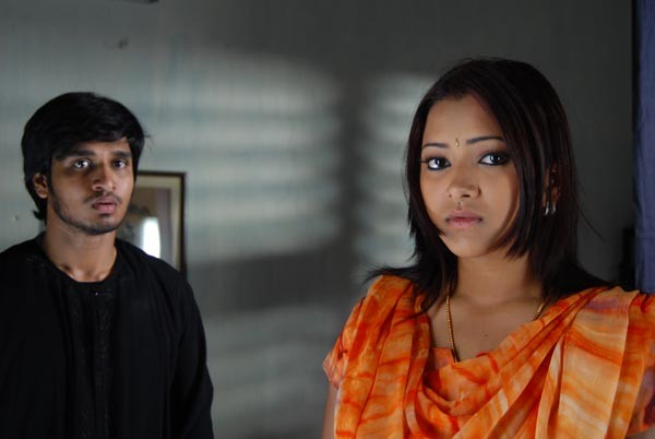 Kalavar King Movie Stills - 18 / 52 photos